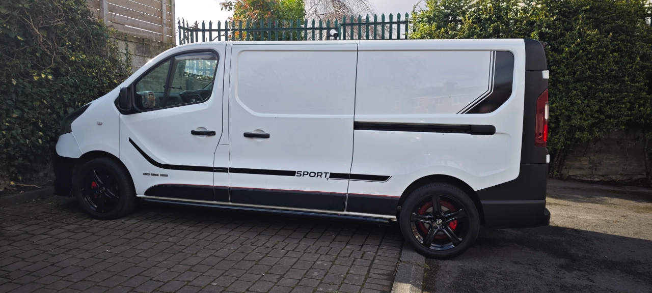 van availabile for collections deliveries and furniture moving in Dublin